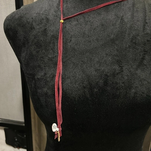 Handmade Faux Maroon Suede & Gold Bead Long Tassel Necklace NWT - Picture 6 of 7